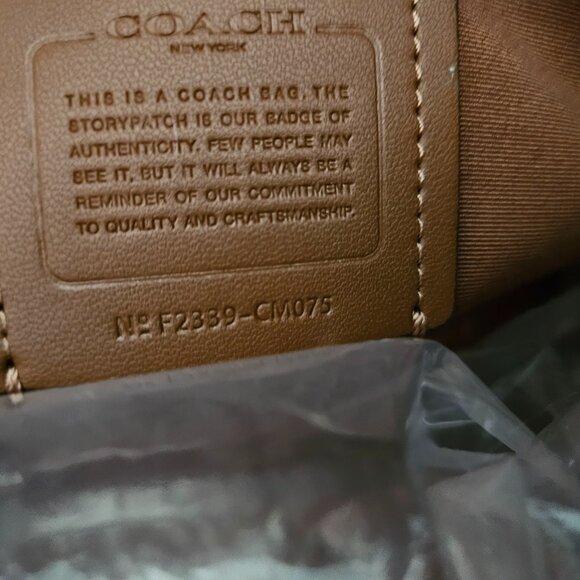Coach Large Rust - Picture 13 of 14